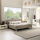 Optez pour le cuir ou le bois, le laqué blanc ou noir...selon votre goût. Ligne Elumo.