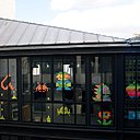 Bonhommes, créatures et sigles pixelisés de Post-it chez Adverline, Paris. un phénomène en expansion en France et à l'étranger. Bonhommes, créatures et sigles pixelisés de Post-it chez Adverline, Paris. un phénomène en expansion en France et à l'étranger.