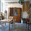 « Do it yourself » : c’est le principe de l’Etablisienne, un atelier de bricolage en libre service, installé au cœur de Paris.