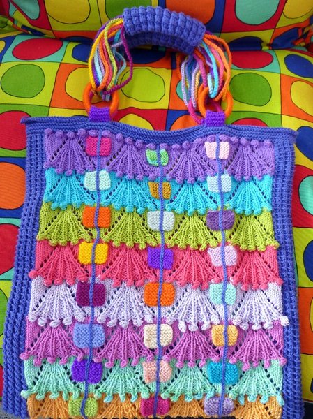 Sac multicolore et multipoints © Tricotcolor