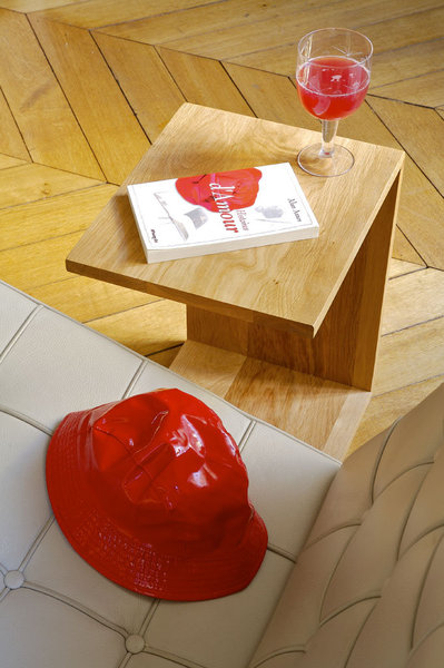 Table d'appoint AMPM.