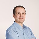 Gilles Villautreix est un spécialiste du mobilier et de la décoration design. Il dirige myfab, une communauté d’achat en ligne de produits design à un prix très intéressant.