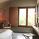 Fenêtre en bois classique mais indémodable Lapeyre.