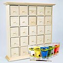 Le support idéal, un meuble à tiroirs de chez Artemio et les peintures de Pébéo