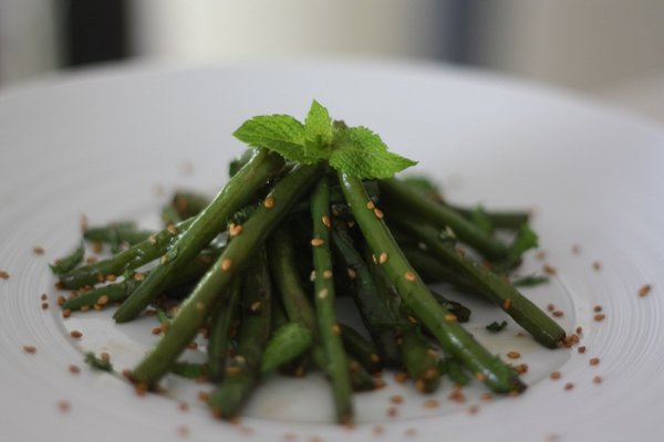 Les haricots verts, je les cuisine autrement. Ici au sésame.