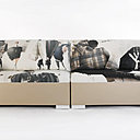 L'étonnante rencontre du décorateur Pierre-Yves Rochon qui signe un canapé habillé par le graffeur Onsept