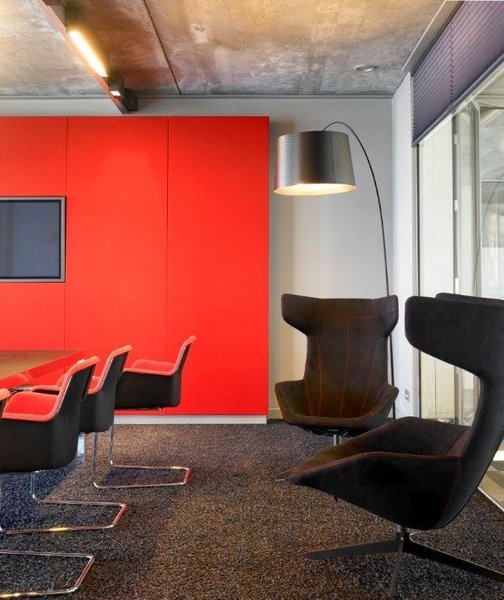 Panneaux Soft Cells en application murale dans les locaux de Discovery Channel à Amsterdam