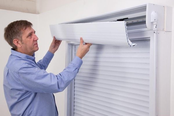 1- Retirez la trappe d'accès