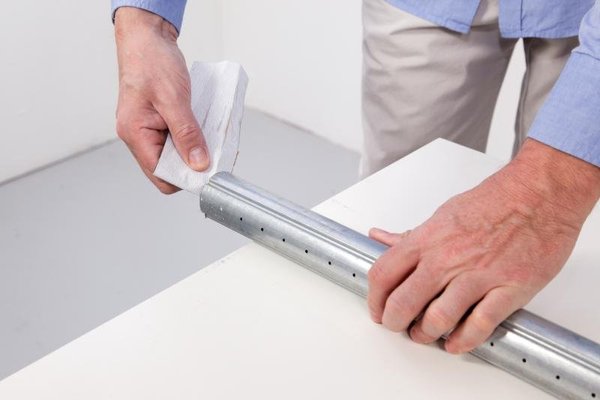 10- Enlevez la limaille