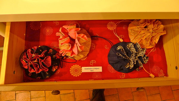 Aumônières en tissu japonais imprimé, doublé uni de Sara Marquet