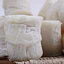 Les petits bouchons à déguster frais, secs, moelleux, demi secs.