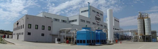7 ans de recherche pour mettre au point un bouchon permettant d’ôter tous arômes susceptibles d’altérer le goût du vin et toutes molécules de TCA, responsables du goût de bouchon.