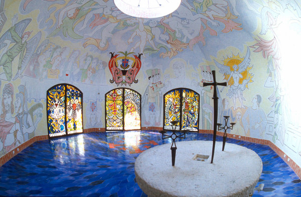 La chapelle Cocteau de Fréjus, longtemps restée à l'abandon, puis restaurée en 1989 sous l'impulsion de François Léotard : nettoyage des vitraux, restauration des pastels au mur et création de mosaïques à l'extérieur de la Chapelle.