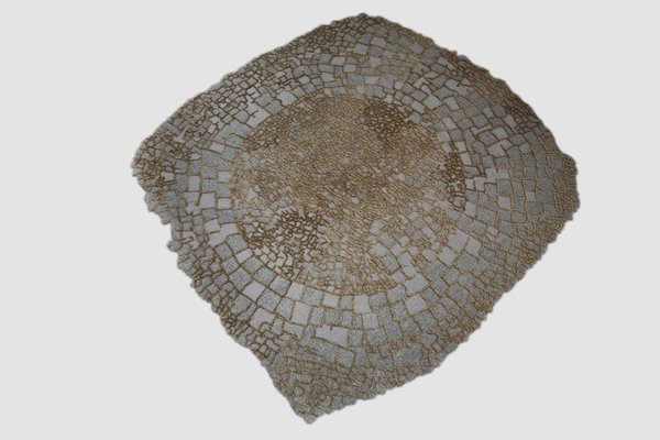 Pierre Yovanovitch, Tribune Libre. 316 x 320 cm. Laine berbère et raphia.