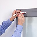 Marquage des repères avant de percer.