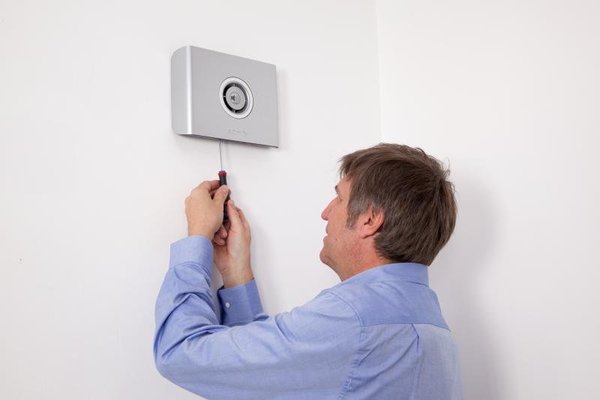 Pour une meilleure propagation sonore, installez la sirène intérieure au centre de l'habitat.