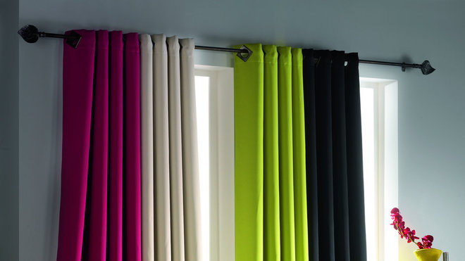 Beau succès pour les rideaux unis au joli tombé