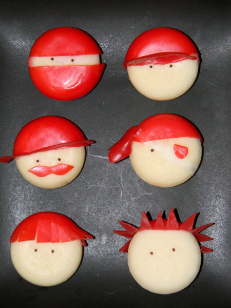 Pompier, corsaire, Monsieur à chapeau, à casquette ou ébouriffé