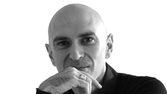 Habitué des aménagements de lieux publics, Paul Linse redonne une modernité au tapis qui apportent de la douceur en réchauffant les espaces. Habitué des aménagements de lieux publics, Paul Linse redonne une modernité au tapis qui apportent de la douceur en réchauffant les espaces.