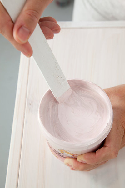 Ne pas oublier d'homogénéiser la peinture.