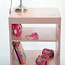 Nouveau look féerique pour le meuble de rangement.