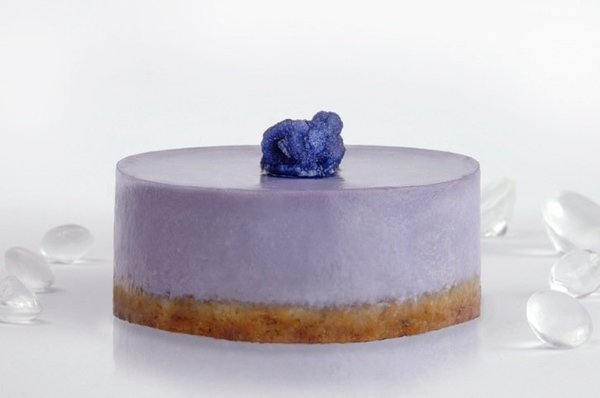 Le violet; à la violette...