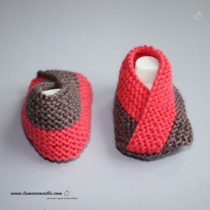 Tricotés à la main, ces chaussons graphiques sont de très belle qualité.