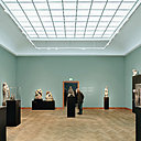 Eclairage zénithal et spots directionnels au Liebiehaus.