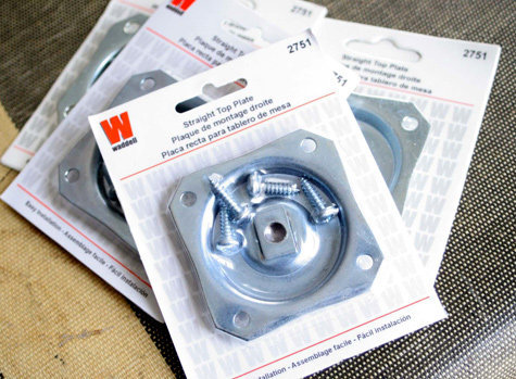 Plaques de montages et vis