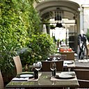 Un déjeuner en terrasse à cinq minutes de l'Etoile
