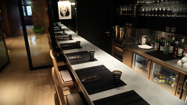 Un bar accueillant pour cÃ©libataires