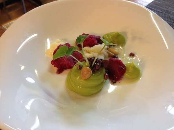 Betterave et avocat... au moment du dessert !