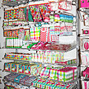 Tout pour la fête, du papier cadeau aux bougies d'anniversaire, impossible n'est pas hollandais.