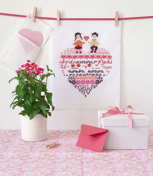 2 enfants, un amour et un alphabet qui s'inscrit dans un coeur pour I comme I love you!