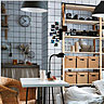 Combinaison de rangements « Ivar » Bois non traité et boîtes en carton. Pin massif 172 x 50 cm. 195 euros chez Ikea.