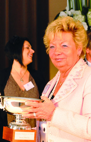 Née de parents boulangers, mariée à un boulanger, Martine Boileau est élue à la chambre des Métiers du Val de Marne, et s’investit beaucoup pour soutenir la profession.