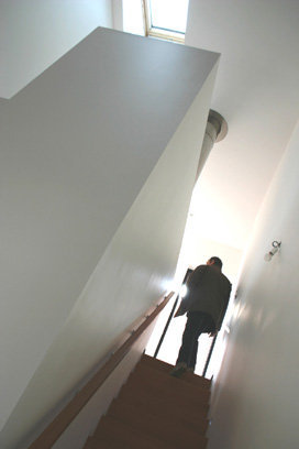 La cheminée escalier, clé de voûte de la nouvelle maison.