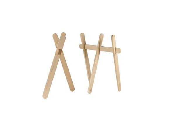 Tréteaux en hêtre, designés par Aurélien Barbry pour Eno Studio. Largeur : 60 cm, Hauteur : 70 cm, 139 € la paire.