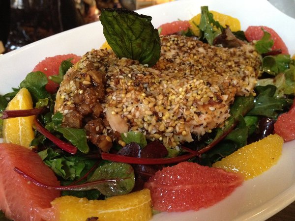 La salade orientale, poulet moelleux farci aux figues, un régal !