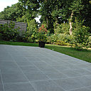 Techniques ou esthétiques, la construction d’une terrasse est soumise à une série de règles, qui ont pour fonction d’inscrire l’aménagement dans la durée.