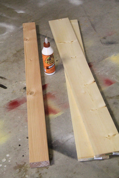 3 planches à découper, assemblées avec de la colle à bois.