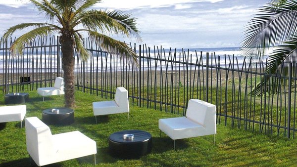 Avec sa combinaison d’acier galvanisé et de plastification, les clôtures Normaclo possède une bonne protection contre la corrosion, une garantie face à l’épreuve du temps.