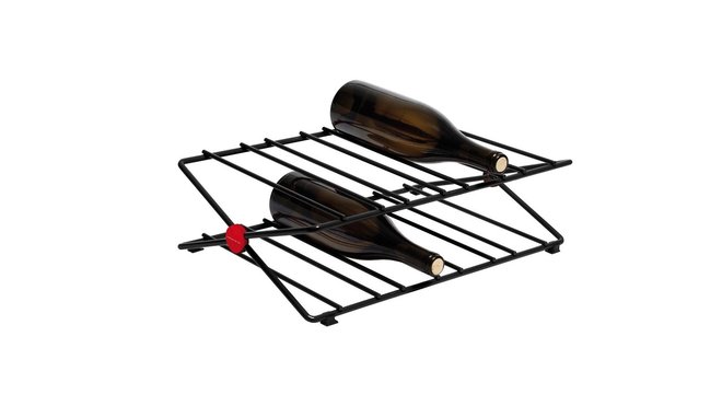 En acier inoxydable, ce discret rangement accueille jusqu'à 8 bouteilles, même les magnums. Modèle City Rack de l'Atelier du vin, 61,50 €.