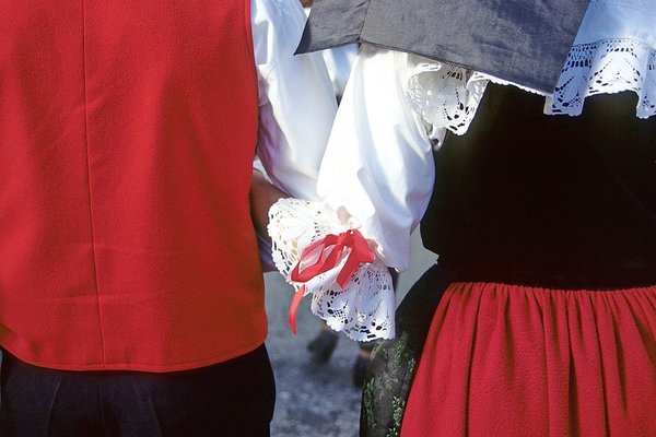 L'Alsace demeure une région fortement ancrée dans ses traditions.