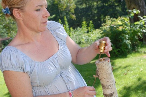 Le montage électrique de la lampe nature est très simple, nul besoin de gros outils !