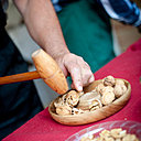 Les producteurs seront ravis de vous faire goûter leurs produits sur le marché. Les ateliers vous permettront d'apprendre à travailler les produits AOC/AOP de façon originale.