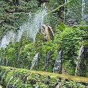 Les mythiques jardins en terrasse de la Villa d’Este avec l’impressionnante allée des 100 fontaines.