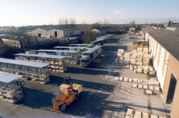 Le stockage du bois de combustion est règlementé, de façon à distinguer les matériaux issus de forêts bien gérées des produits moins respectueux de l'environnement.