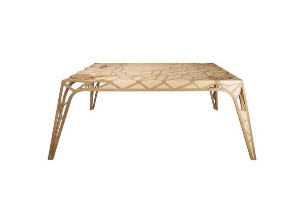 Yves Brand’Honneur invente le bureau alvéolé "Captain's word is law". Les deux teintes de bois, chêne et sycomore, donnent à la structure une allure presque industrielle. Longueur 204 cm x largeur 108 cm, 39500 €.