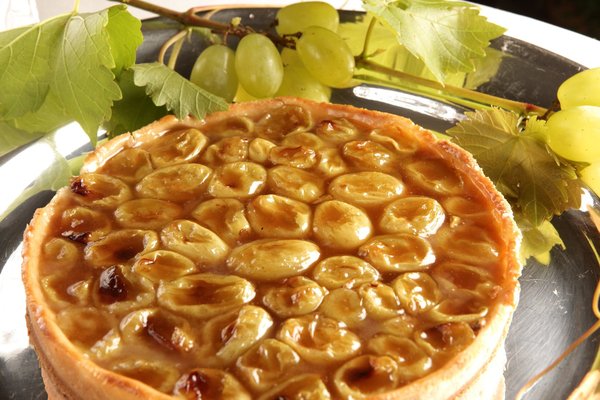 Simple et parfaite, la Tarte aux raisins de saison.